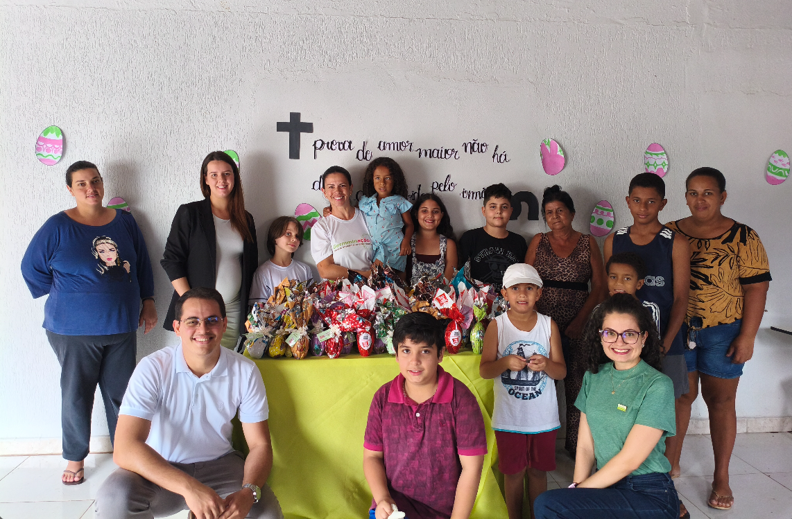 Crianças e jovens do Instituto Germminar